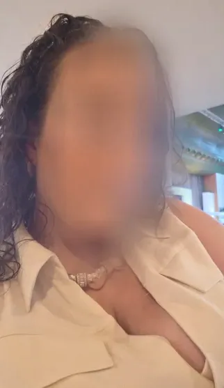 Bianca, 39