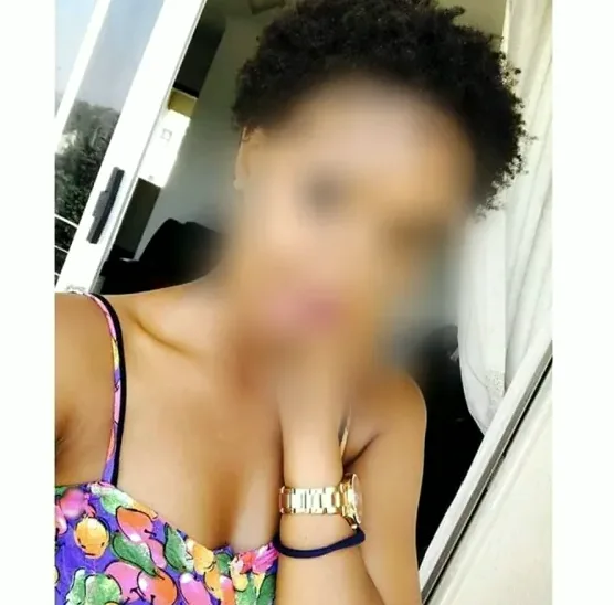 Elena, 25