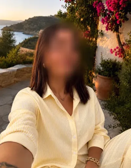 Klara, 23