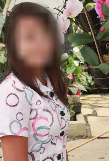 Sabrina, 30